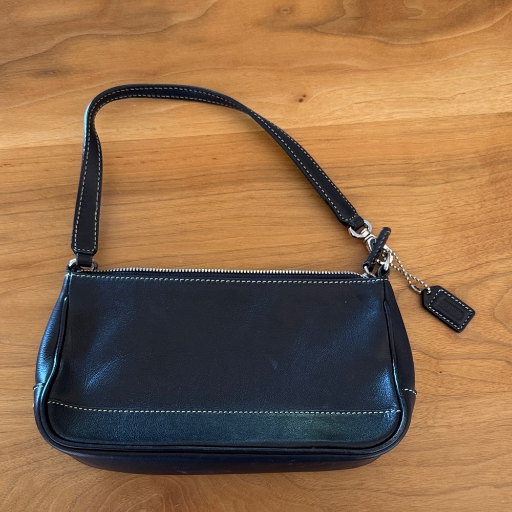 Coach Black Leather Shoulder Baguette Bag y2k